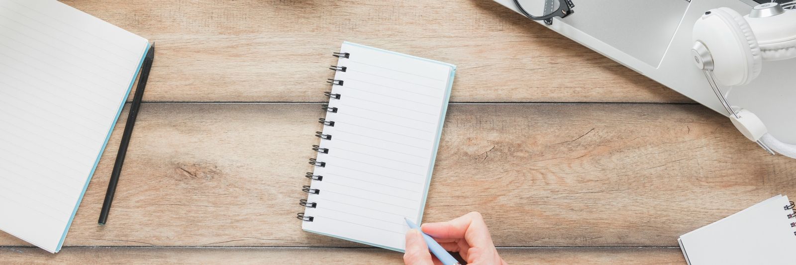 Notitieboek met contentplanning, beeld bij de content marketing van Pixelbridge